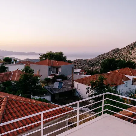 Apartament Villeni Panorama Oktonia Okhthonia