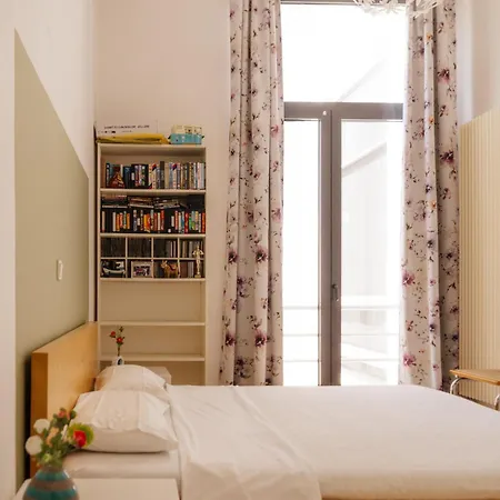 Villeni Panorama Oktonia Apartament Okhthonia